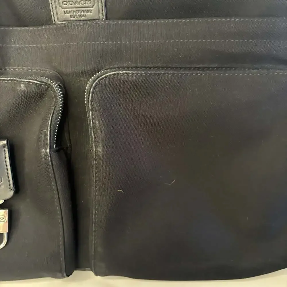 Coach closure leatherware